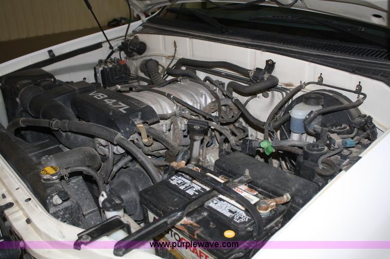 image for item B6830 2002 Toyota Tundra SR5 Access Cab pickup truck