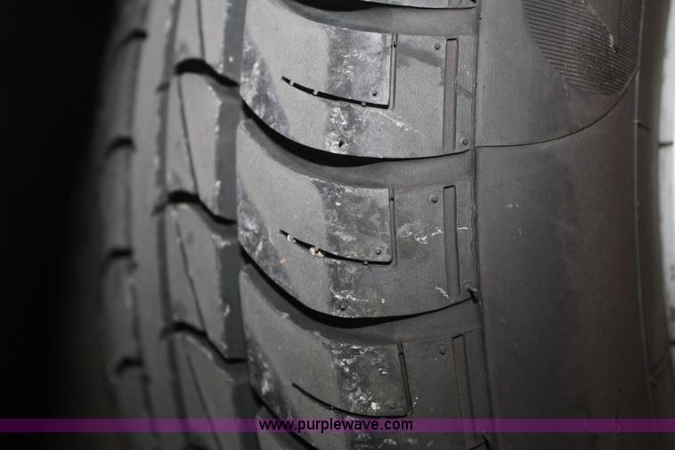 image for item B6831 2005 Chevrolet Malibu