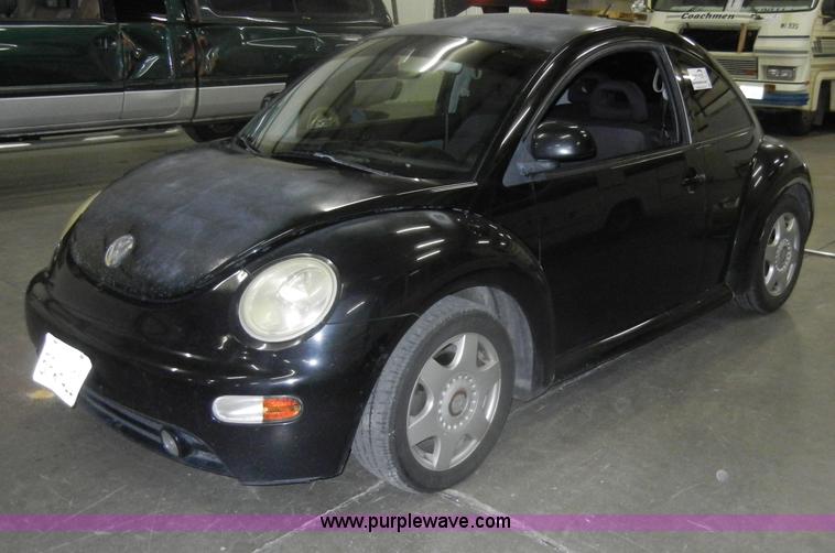 image for item D4043 1998 Volkswagen Beetle Non-repairable certificate, parts only