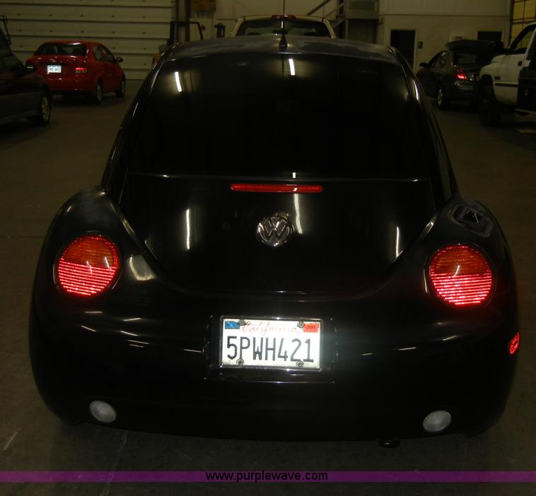 image for item D4043 1998 Volkswagen Beetle Non-repairable certificate, parts only