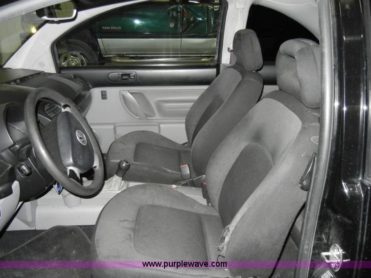 image for item D4043 1998 Volkswagen Beetle Non-repairable certificate, parts only