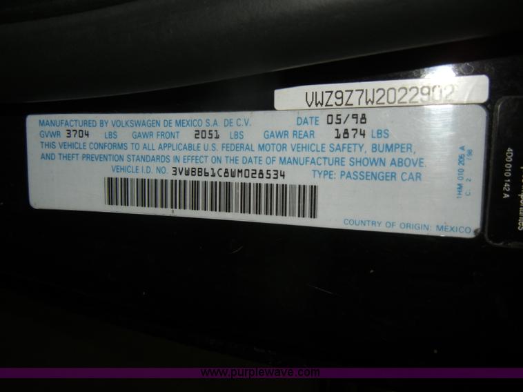 image for item D4043 1998 Volkswagen Beetle Non-repairable certificate, parts only