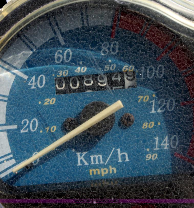 image for item D5141 2005 Viva moped