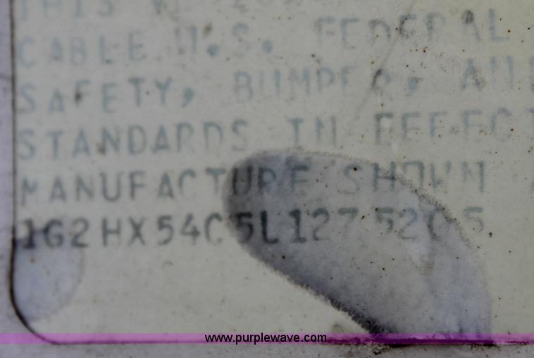 image for item D5421 1990 Pontiac Bonneville LE