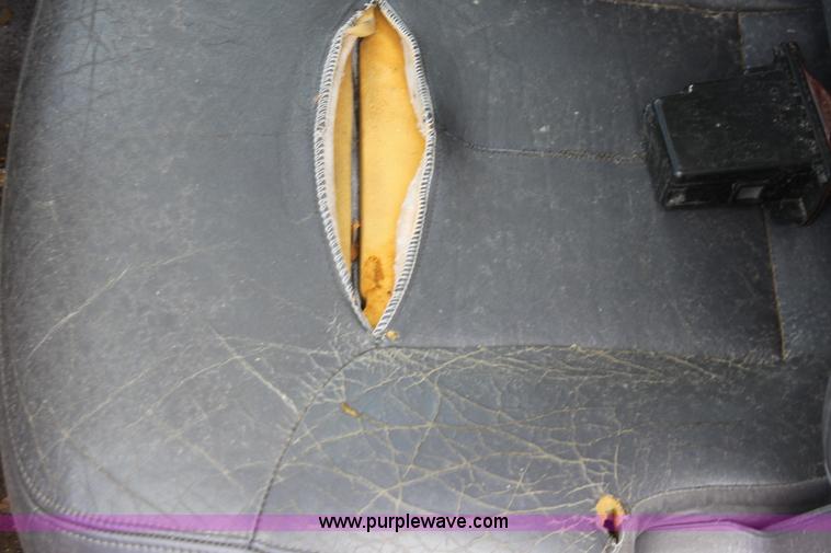 image for item D5422 1997 Chrysler Sebring LXi