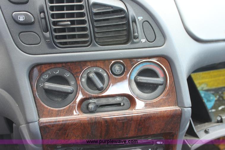 image for item D5422 1997 Chrysler Sebring LXi