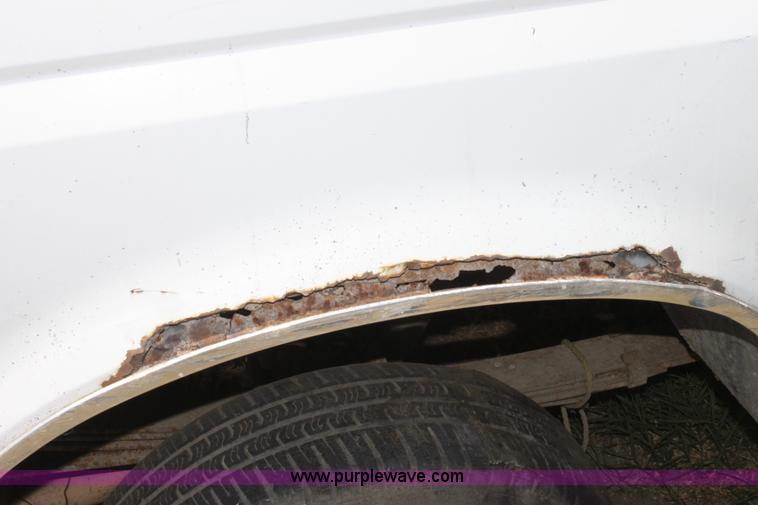 image for item D5423 1993 Ford F150 XLT pickup truck