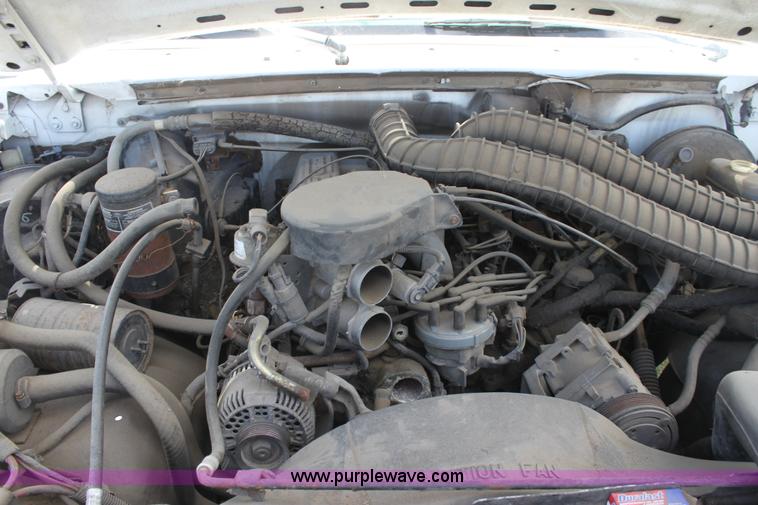 image for item D5423 1993 Ford F150 XLT pickup truck