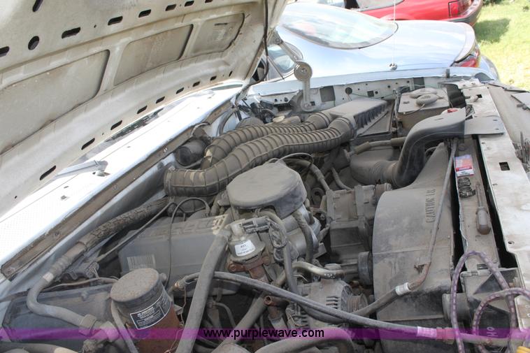 image for item D5423 1993 Ford F150 XLT pickup truck