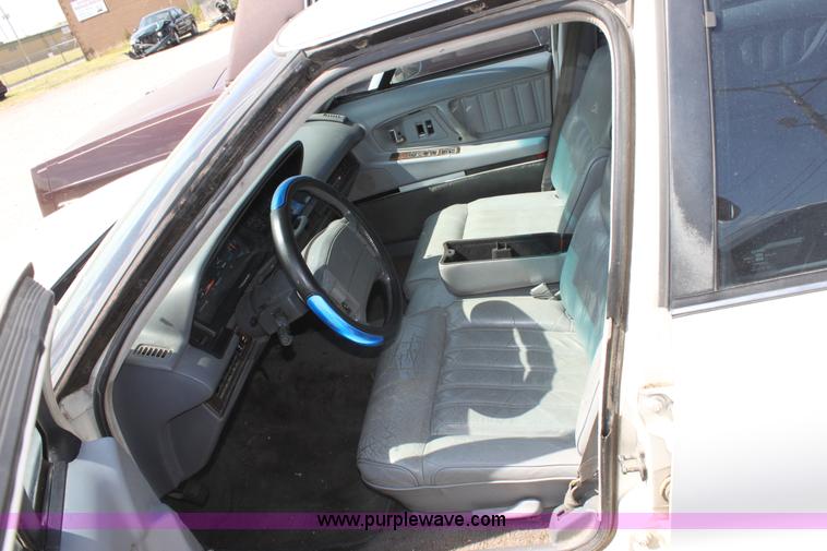 image for item D5424 1991 Oldsmobile 98 Regency Elite