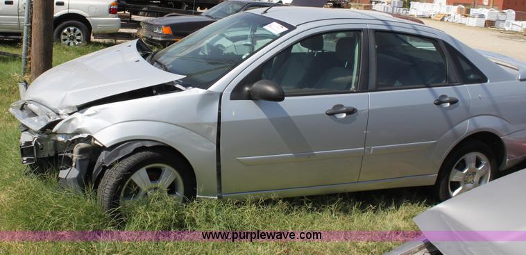 image for item D5425 2007 Ford Focus SES