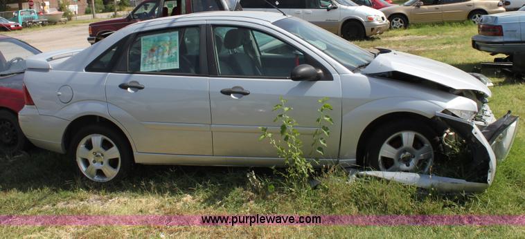 image for item D5425 2007 Ford Focus SES