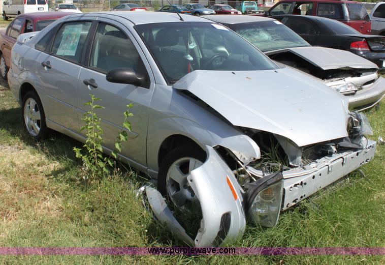 image for item D5425 2007 Ford Focus SES