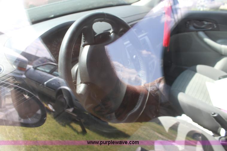 image for item D5425 2007 Ford Focus SES