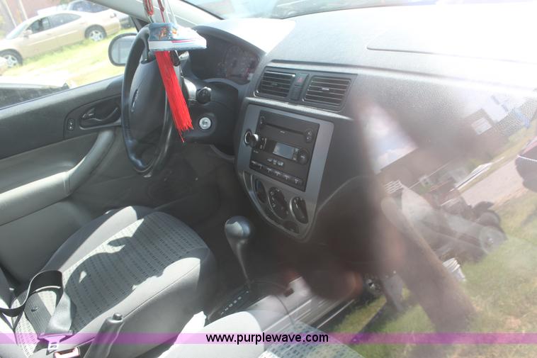 image for item D5425 2007 Ford Focus SES