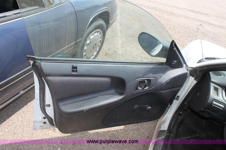 image for item D5433 1997 Dodge Neon