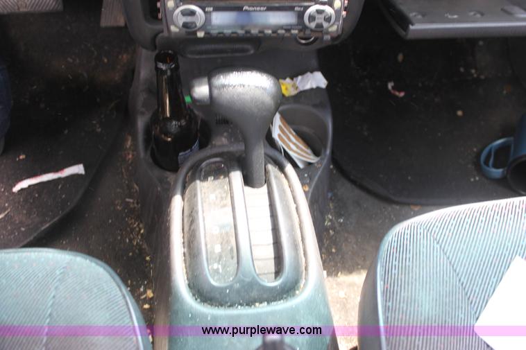 image for item D5433 1997 Dodge Neon