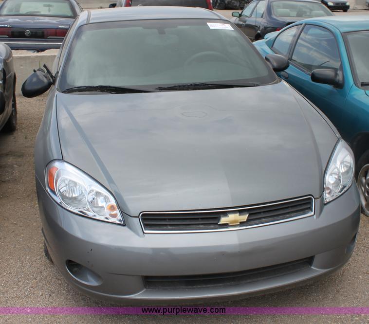 image for item D5434 2007 Chevrolet Monte Carlo LS