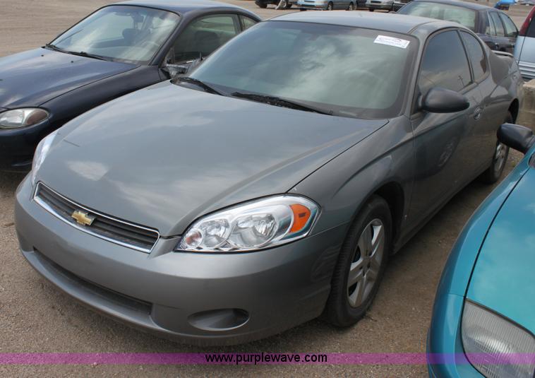 image for item D5434 2007 Chevrolet Monte Carlo LS
