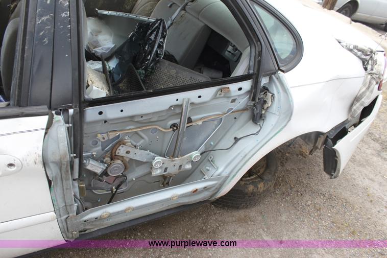 image for item D5435 2002 Ford Taurus SES