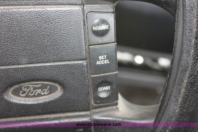 image for item D5436 1996 Ford F150 XL pickup truck