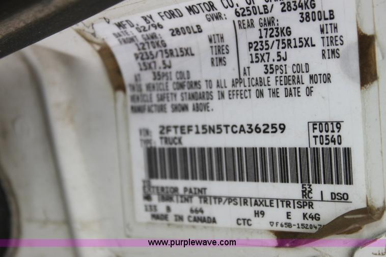 image for item D5436 1996 Ford F150 XL pickup truck