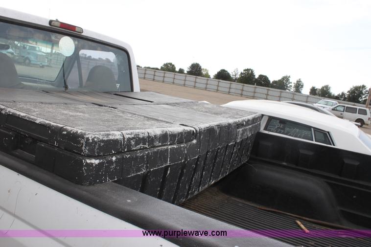 image for item D5436 1996 Ford F150 XL pickup truck