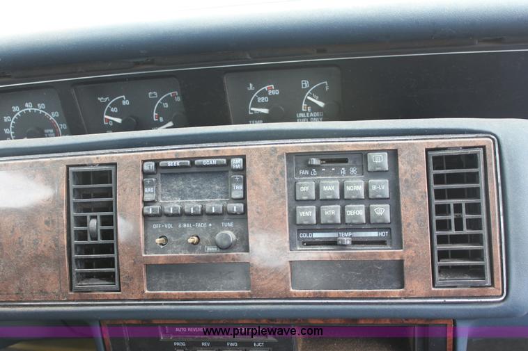 image for item D5438 1993 Buick Regal Custom