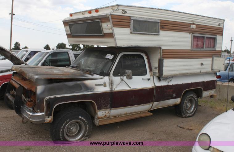 image for item D5440 1977 Chevrolet Scottsdale 20 pickup truck