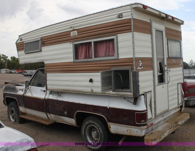 image for item D5440 1977 Chevrolet Scottsdale 20 pickup truck