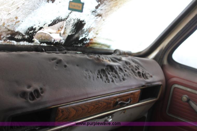 image for item D5440 1977 Chevrolet Scottsdale 20 pickup truck