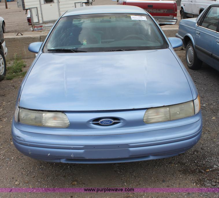 image for item D5442 1995 Ford Taurus