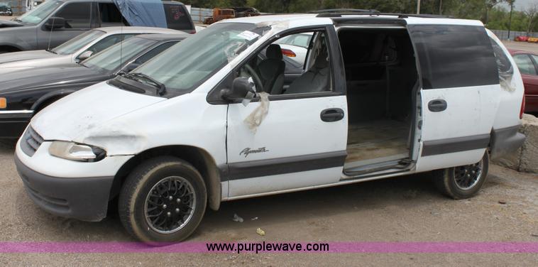 image for item D5443 1996 Plymouth Grand Voyager SE mini van