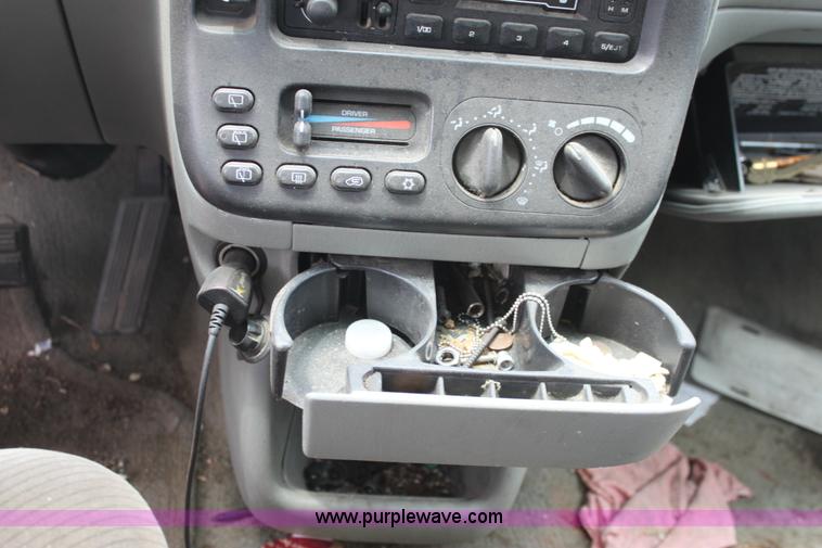 image for item D5443 1996 Plymouth Grand Voyager SE mini van