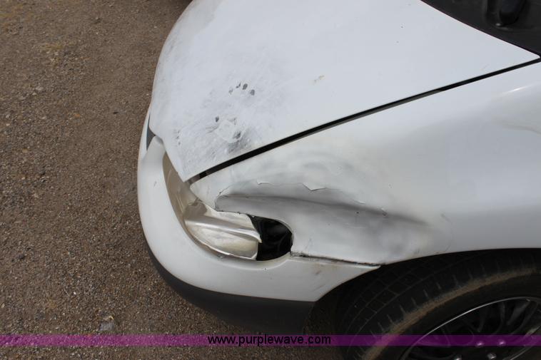 image for item D5443 1996 Plymouth Grand Voyager SE mini van