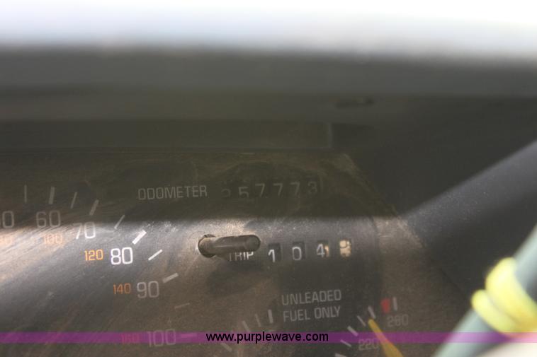 image for item D5444 1995 Pontiac Transport SE