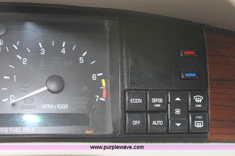 image for item D5445 1995 Cadillac Seville SLS