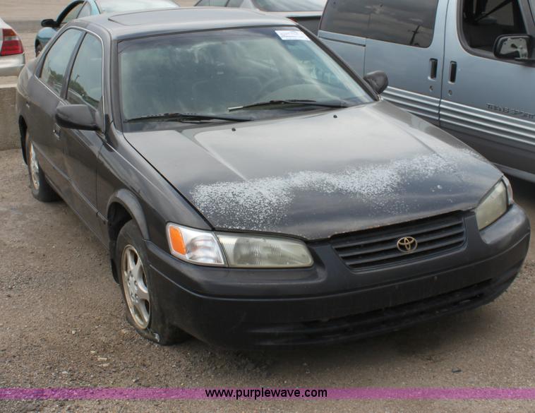 image for item D5446 1998 Toyota Camry LE