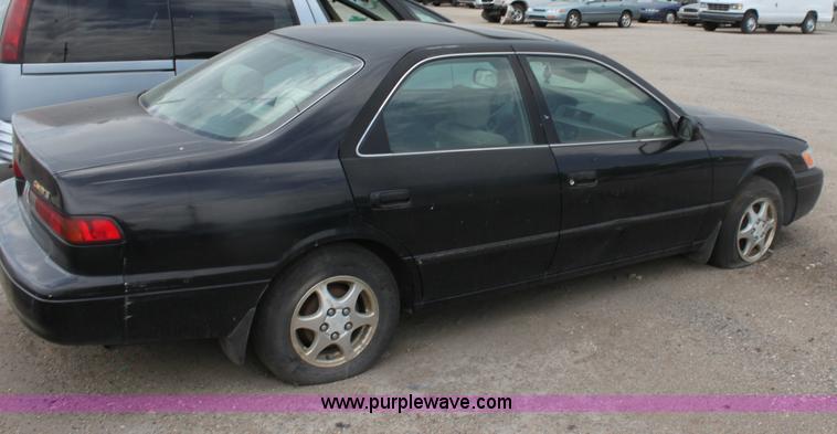 image for item D5446 1998 Toyota Camry LE