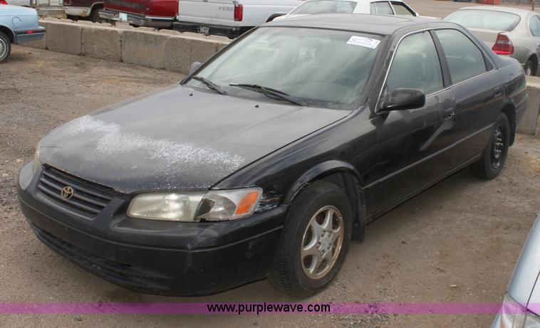 image for item D5446 1998 Toyota Camry LE