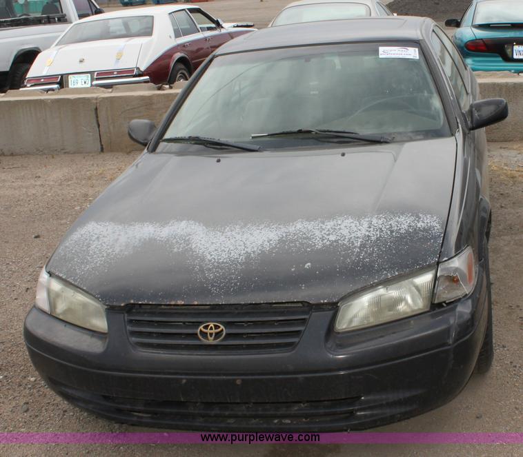 image for item D5446 1998 Toyota Camry LE