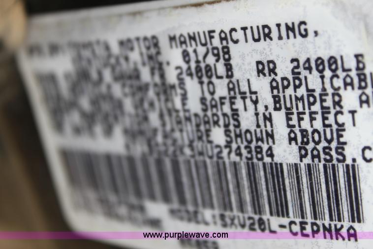 image for item D5446 1998 Toyota Camry LE