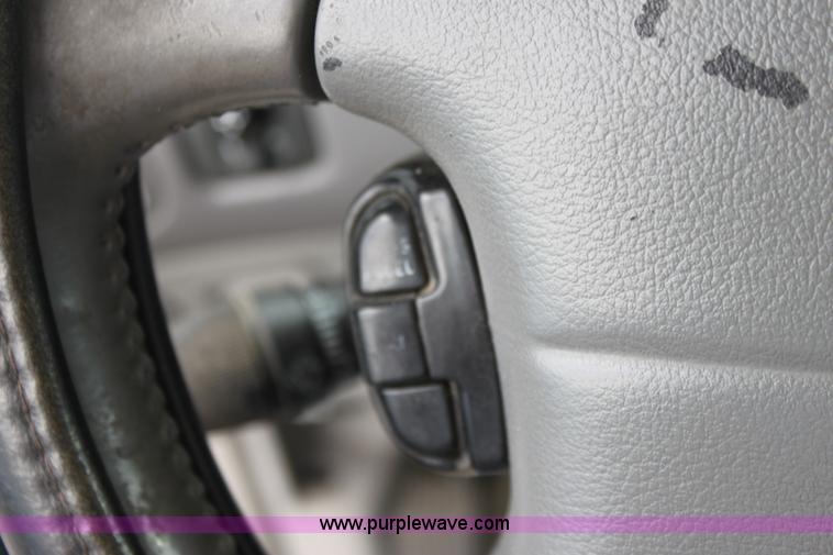 image for item D5448 1996 Mercury Villager LS mini van