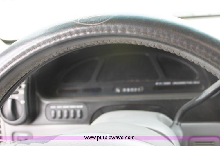 image for item D5448 1996 Mercury Villager LS mini van