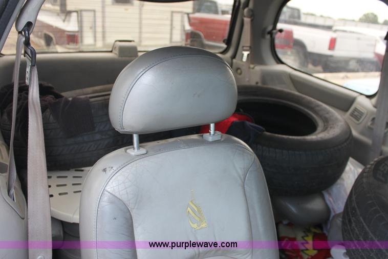 image for item D5448 1996 Mercury Villager LS mini van