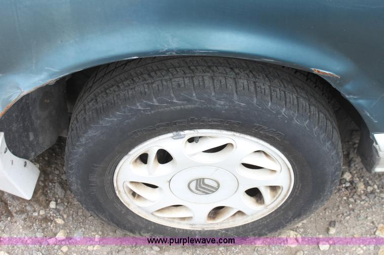 image for item D5448 1996 Mercury Villager LS mini van