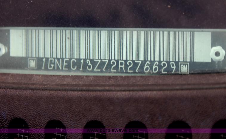 image for item D5450 2002 Chevrolet Tahoe LS SUV