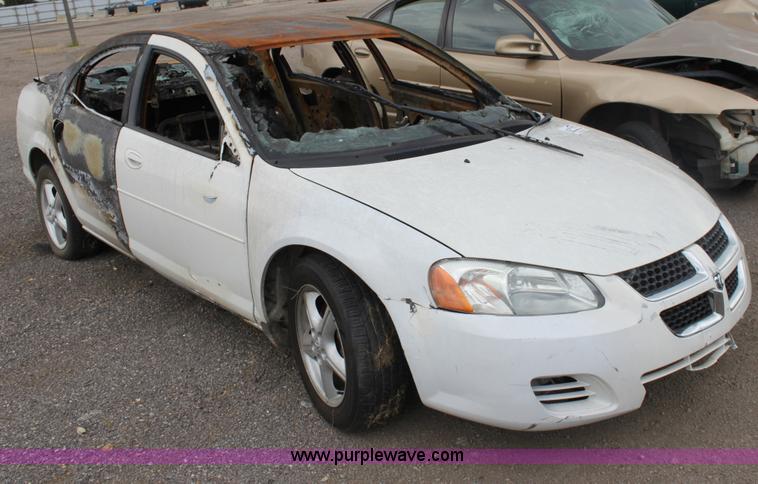image for item D5452 2005 Dodge Stratus SXT