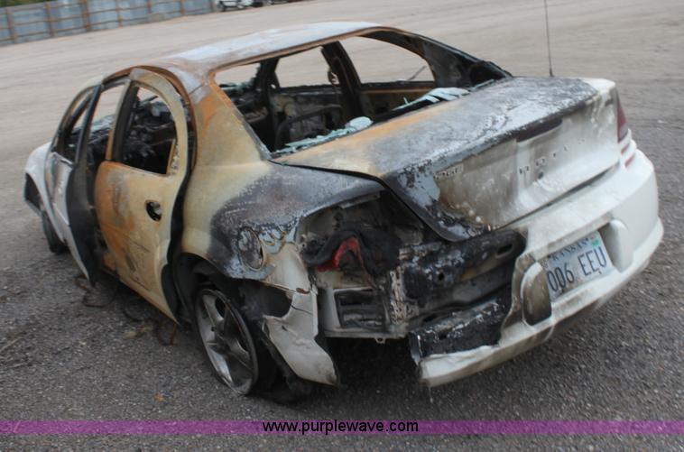 image for item D5452 2005 Dodge Stratus SXT