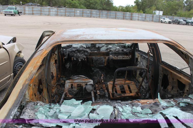 image for item D5452 2005 Dodge Stratus SXT